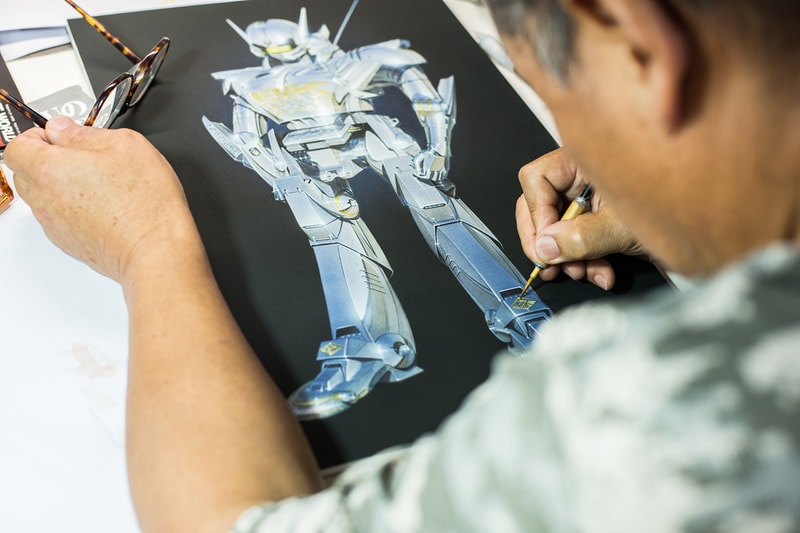 イラストレーター「空山 基」 : British Knights、アート、そして未来 