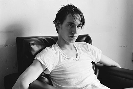 Corinne Day「MAY THE CIRCLE REMAIN UNBROKEN」が発売