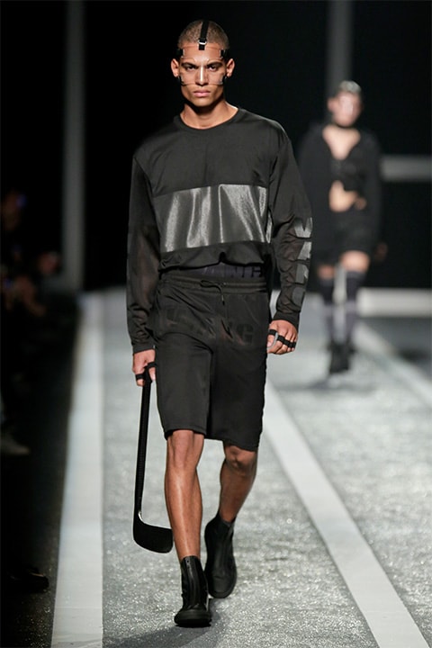 Alexander Wang x H&M collection ランウェイショー開催