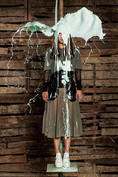 Ai WeiWei×Dover Street Marketのストーリー“Children of the Comme”がV MAGAZINEに収録