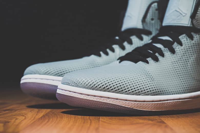 大晦日にリリース予定の Air Jordan 4LAB1 "Glow"