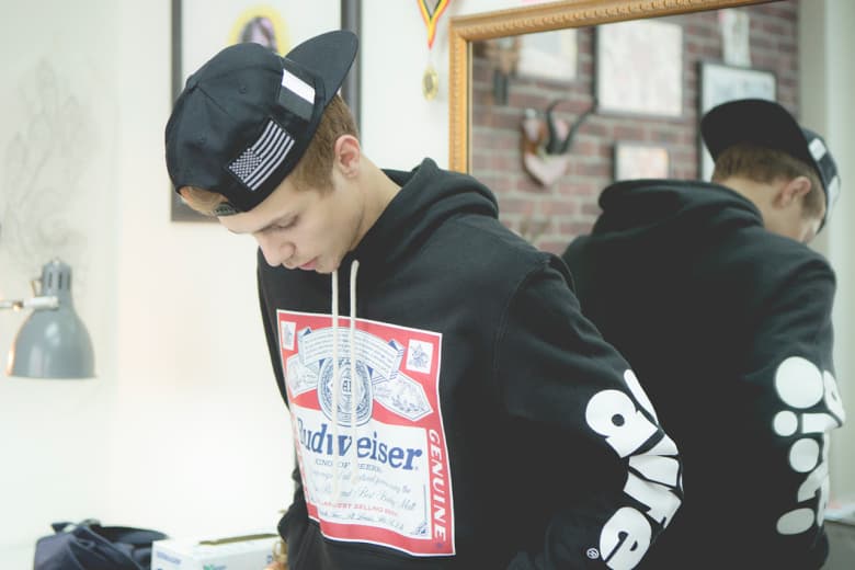 ALIFE x Budweiser のコラボコレクションが発売