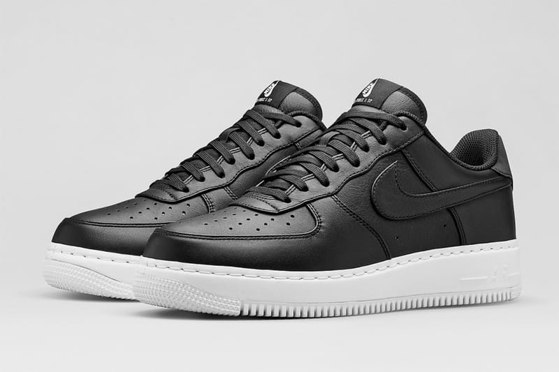 アイコニックなデザインをアップデートした Nike Air Force 1 CMFT 