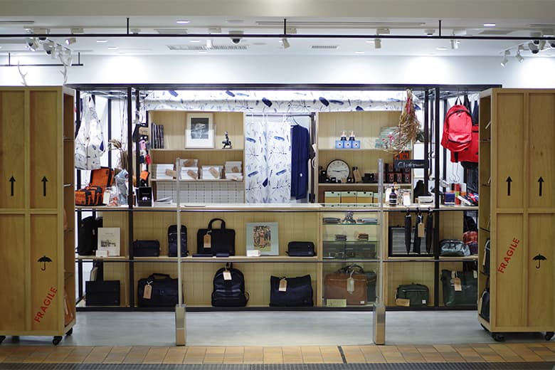  PORTER STAND クリスマスイベントを開催中