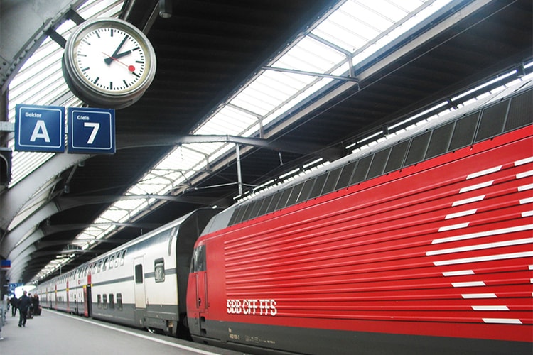 スイスのデザインの魅力に迫る展覧会 “スイスデザイン展”