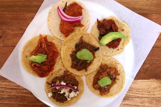 HYPEBEAST Eats:伝統的なこだわりのタコス@Guisados