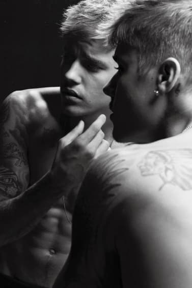 V Magazine 最新号にて Karl Lagerfeld が Justin Bieber にインタビュー