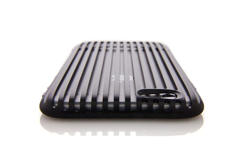 日本の“最新伝統工芸”が光る、15万円のiPhone 6 ケース "The Slit" 