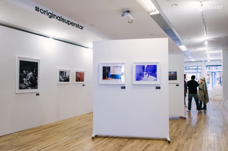 adidas Originals が Superstar の写真展をニューヨークで開催