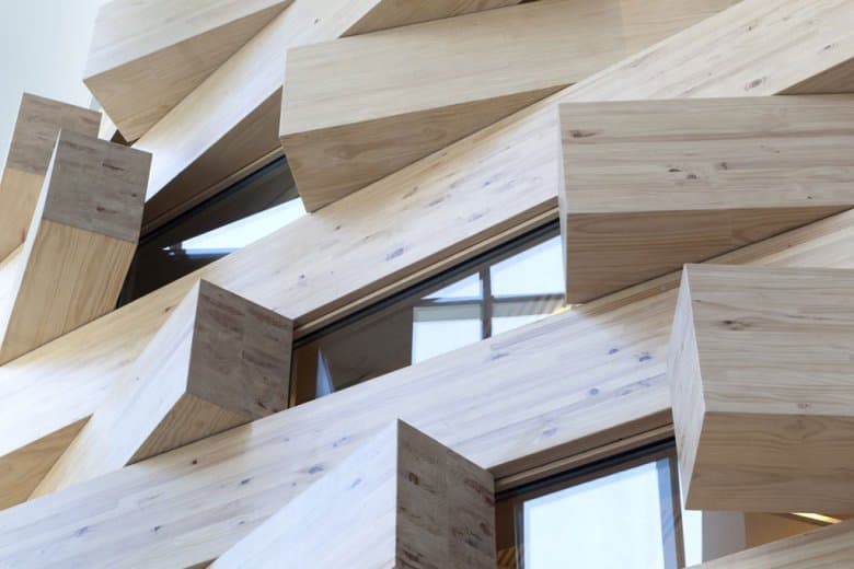 Frank Gehry が手がける "くしゃくしゃな紙バッグ" のようなビル