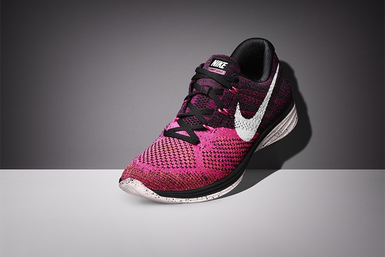 Nike Flyknit Lunar 3 優れた機能性のランニングシューズ
