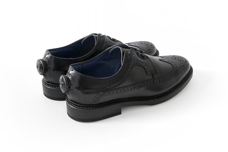 REGAL Shoe&Co. ハイブリッドなウィングチップシューズ