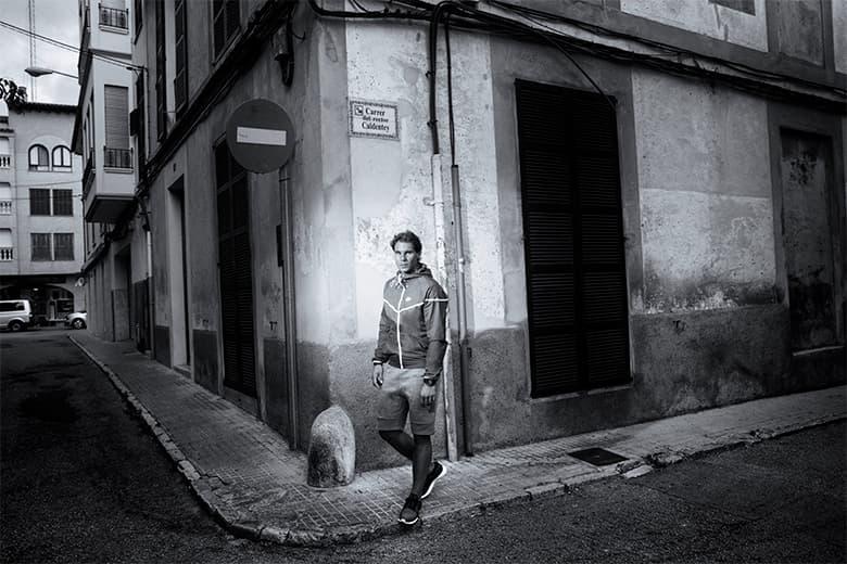 機能性に富んだ高パフォーマンスの Nike Tech Aeroshield Windrunner 