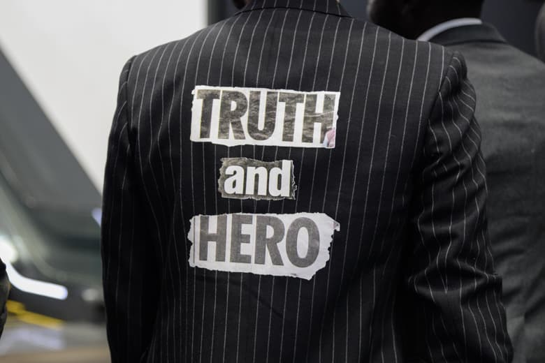 Streetsnaps: 2015-16 Fall/Winter Mercedes-Benz FashionWeek TOKYO