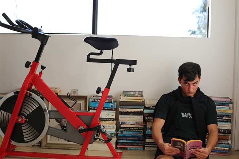 BAND OF OUTSIDERS x Ron Herman モノトーンなカプセルコレクション