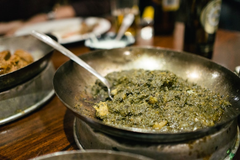 HYPEBEAST Road Trips London: 老舗のパキスタン料理店『Lahore Kebab House』