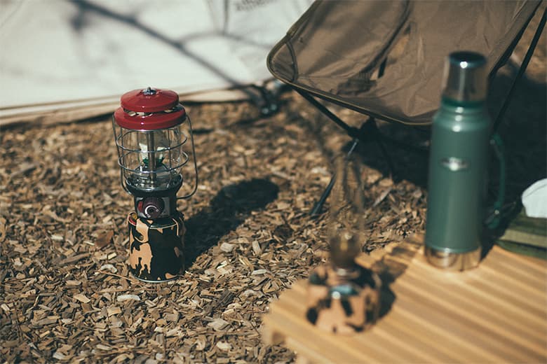 ジャパンメイドにこだわった BrownBrown x ROOPのカモ柄レザーカートリッジケース