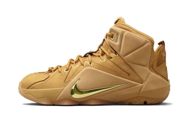 タウンユースでも映えるデザイン&カラーの Nike LeBron 12 EXT “Wheat”