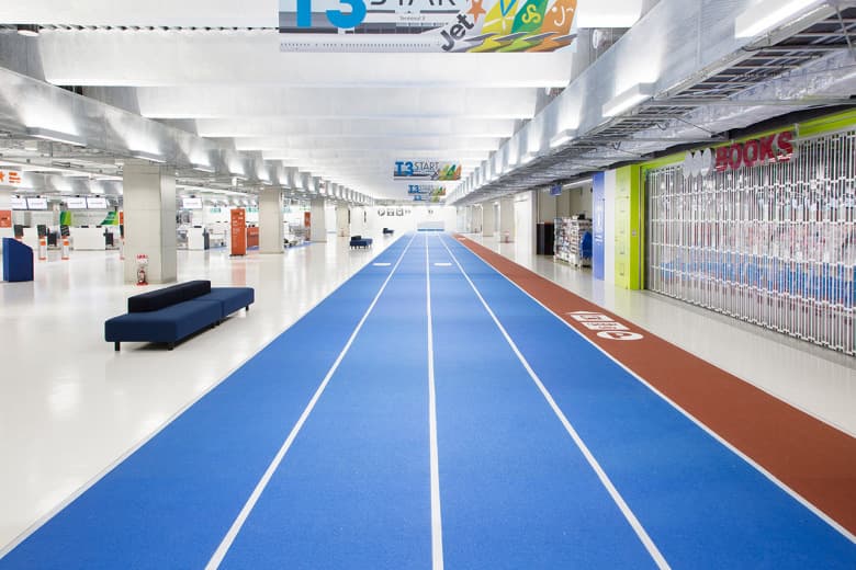 無印良品の家具を採用した 成田国際空港 LCC 専用ターミナル