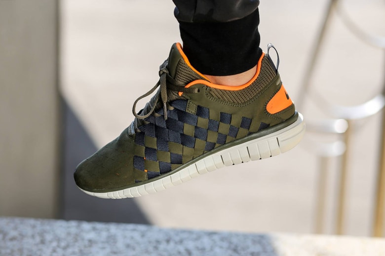 ミリタリー配色の Nike Free OG '14 Woven “Medium Olive”