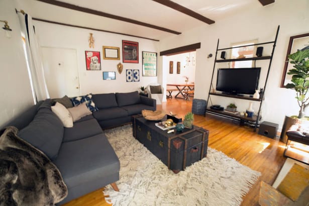 Kurt Cobain と Courtney Love が住んでいたアパートに滞在できるプラン