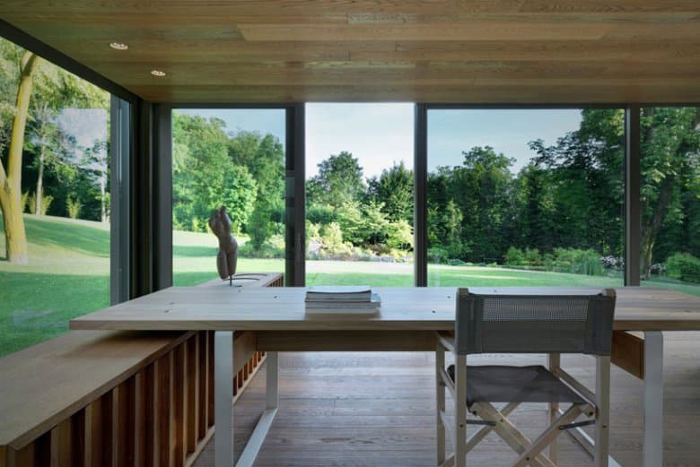 act_romegialli が19世紀の建造物をリノベートしプールを設置