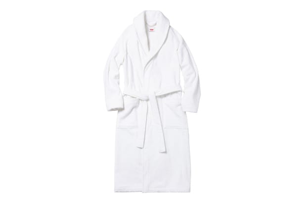 Supreme x Frette Terry Bathrobe をリリース