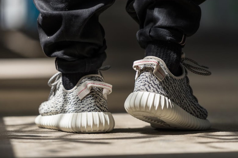 adidas Originals YEZZY BOOST 350 にフォーカス