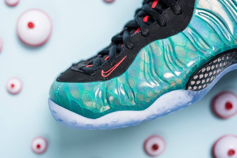 Nike Air Foamposite One “Gone Fishing”にクローズアップ