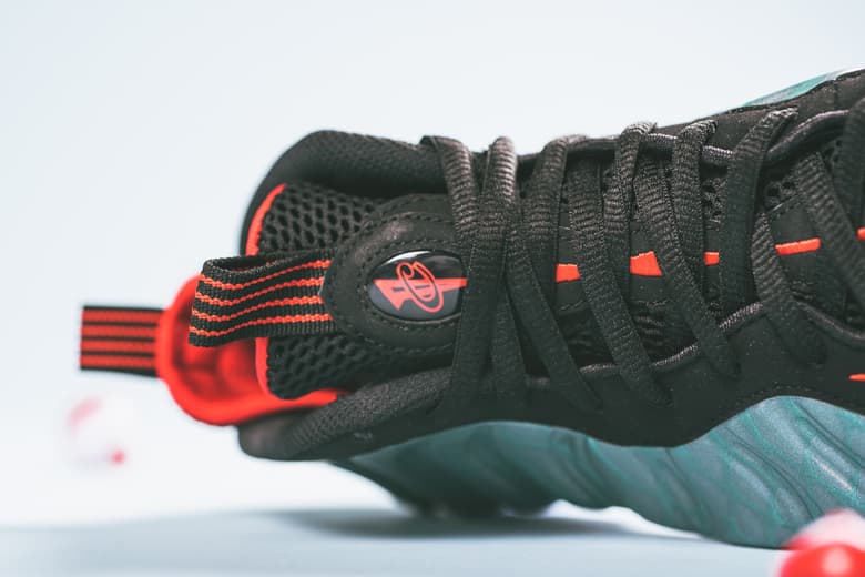 Nike Air Foamposite One “Gone Fishing”にクローズアップ