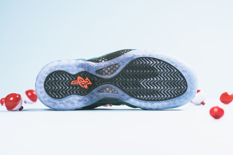 Nike Air Foamposite One “Gone Fishing”にクローズアップ