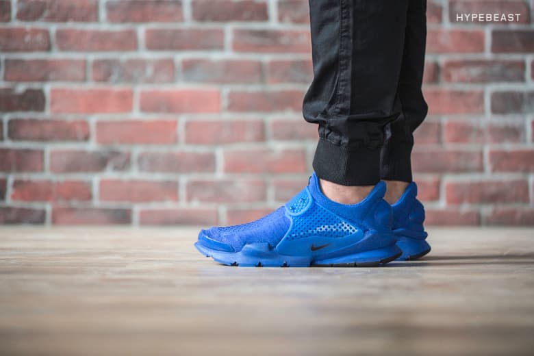 Nike Sock Dart “Independence Day” パックをクローズアップ