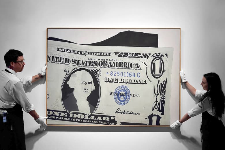 Andy Warhol の “One Dollar Bill” が約40億円で落札