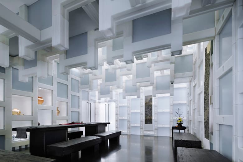 隈研吾建築都市設計事務所が改築した北京のモダンな茶室