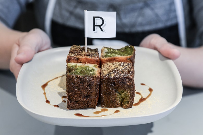 Eats: R-FRITTERS