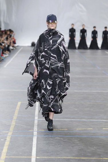 Y-3 2016 Spring/Summer コレクション