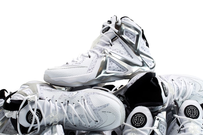 Pigalle x Nike LeBron 12 Elite にクローズアップ