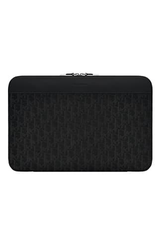 Dior Homme 日本限定のアクセサリーライン “DARK LIGHT COLLECTION”