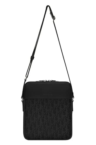 Dior Homme 日本限定のアクセサリーライン “DARK LIGHT COLLECTION”