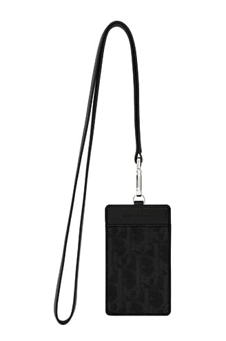 Dior Homme 日本限定のアクセサリーライン “DARK LIGHT COLLECTION”