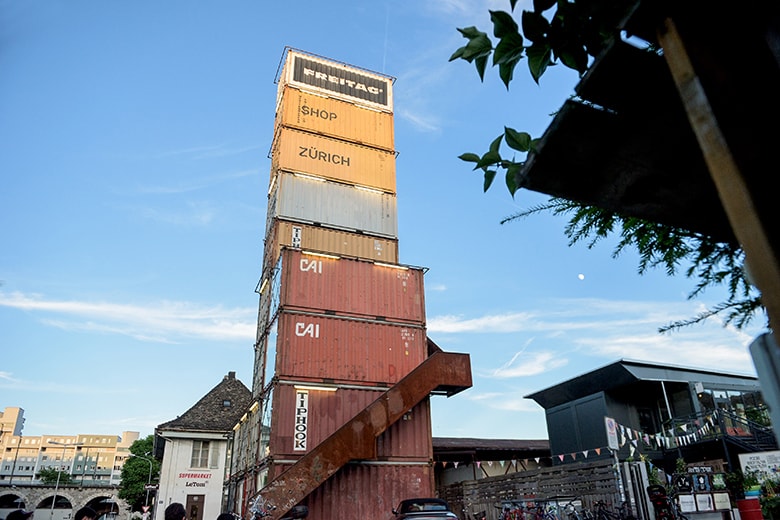Shops: FREITAG Flagshipstore in Zurich
