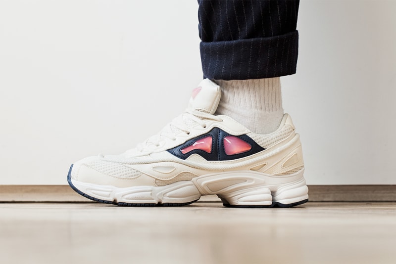 Raf Simons x adidas Originals 2015 Fall/Winter Ozweego 2