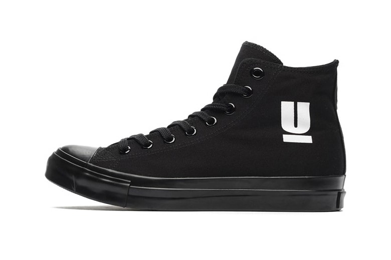 UNDERCOVER Logo Print キャンバススニーカー