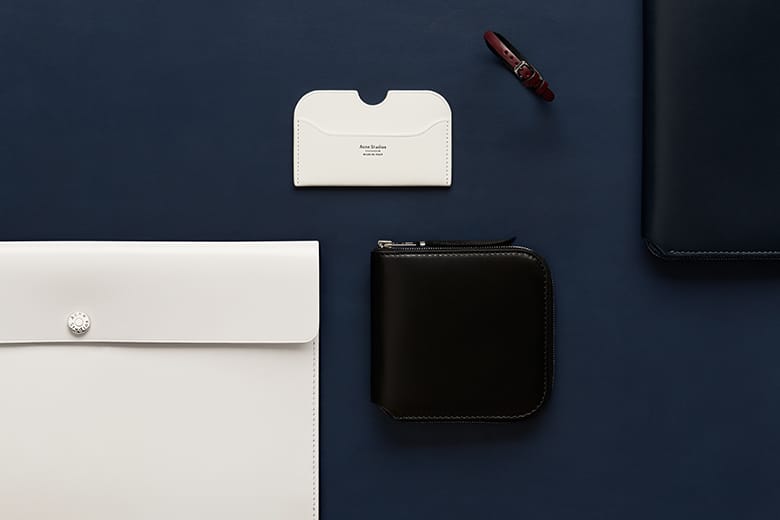 Acne Studios プレミアムなレザーグッズコレクションを展開