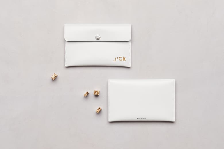Acne Studios プレミアムなレザーグッズコレクションを展開