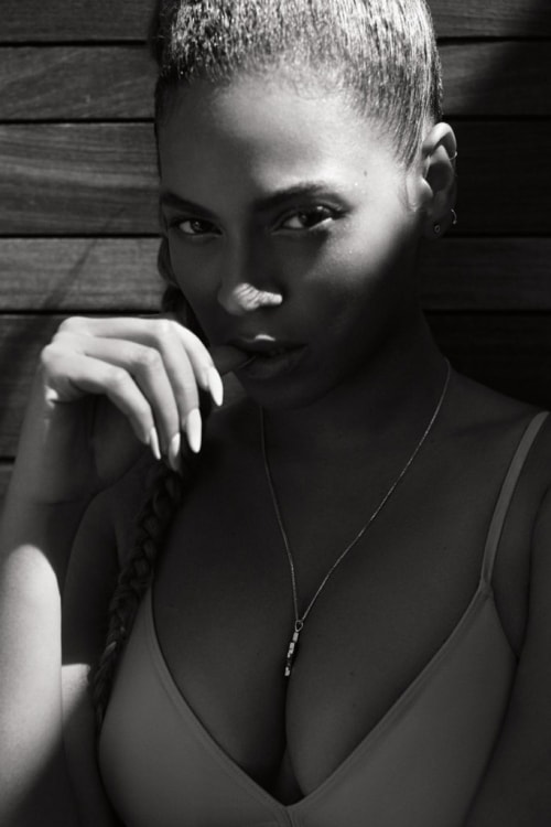 『FLAUNT』Magazine のエディトリアルに Beyoncé が登場