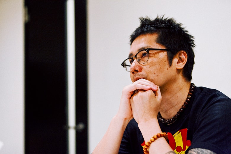 Interviews: 横山健が語るタモリ、アートワーク、Apple Music そして、「引退」