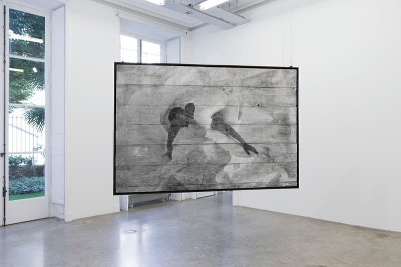 JR の回顧展 “DECADE, Portrait d’une génération” がパリで開催