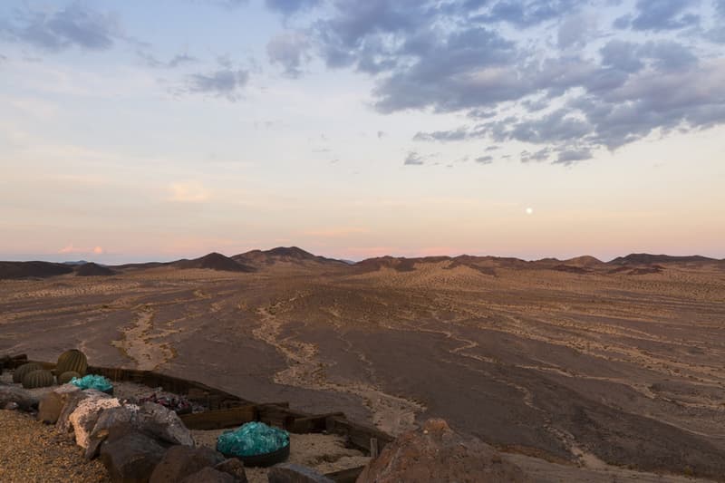 モハべ砂漠のオアシス “The Volcano House”
