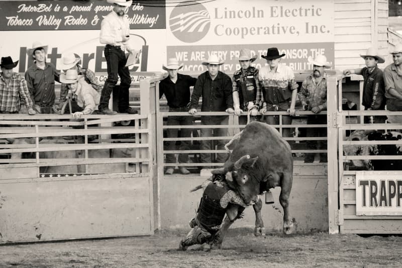 Robert LeBlanc の新作写真集『Unlawful Conduct』 